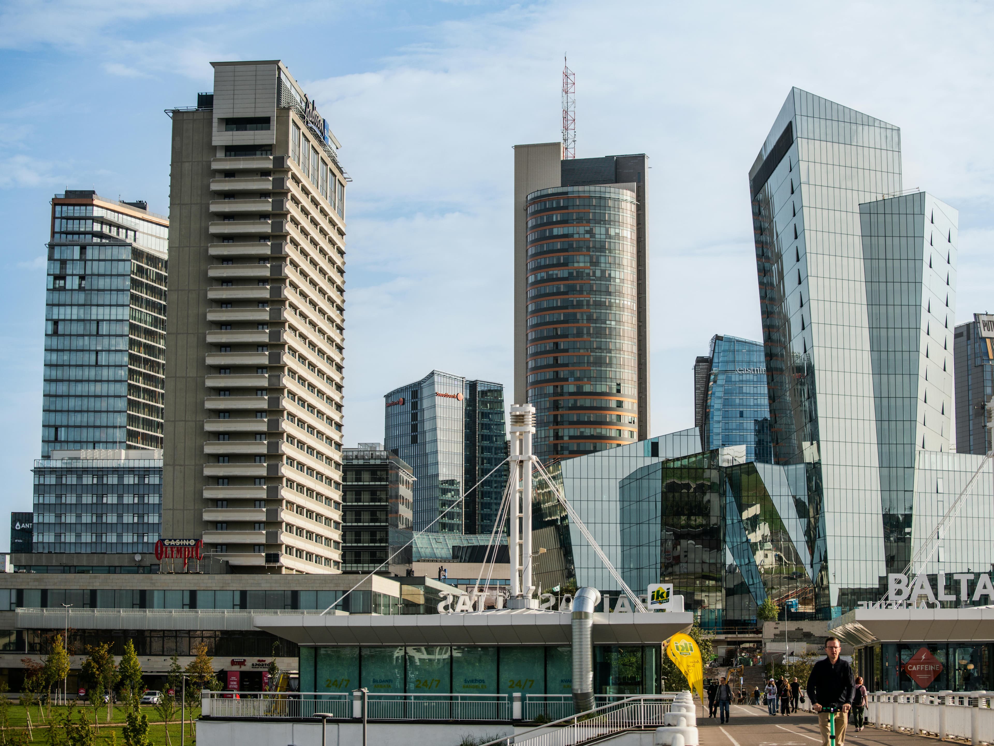 Cheap flights from London to Vilnius