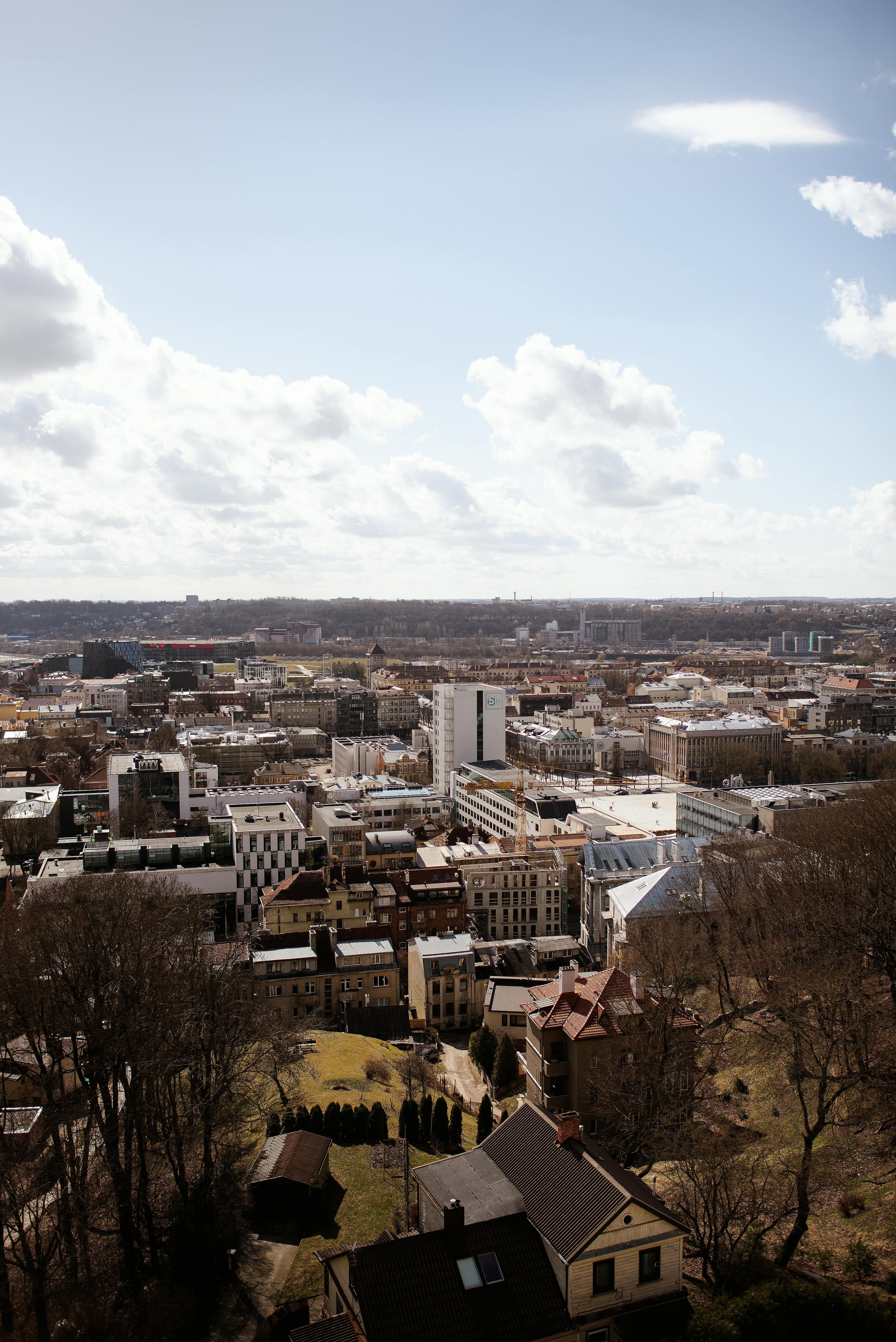 Cheap flights from London to Kaunas